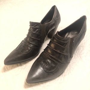 Taryn  Rose brown leather pleated ankle boots